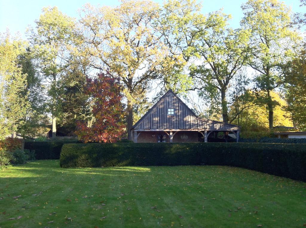 Отель Under Oaks Westmalle Экстерьер фото